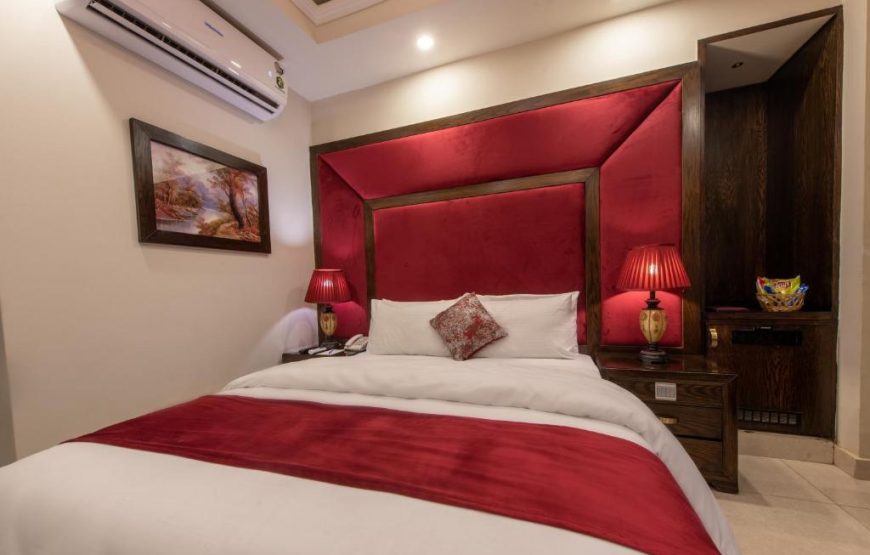 Deluxe King Room